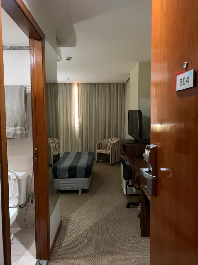 Flat Em Hotel Padrao Com Valor Acessivel Тагуатинга Экстерьер фото